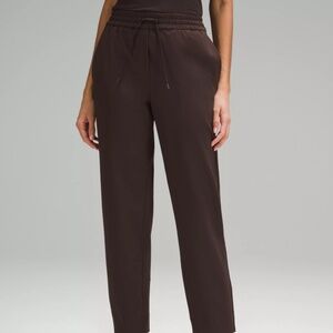 Lululemon Tapered-Leg Mid-Rise Cropped Pants, Luxtreme, Sz L, Espresso